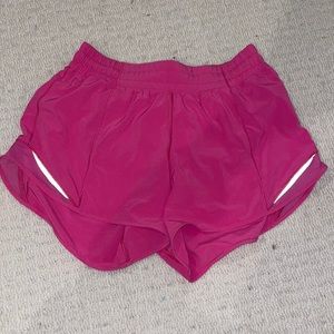 PINK LULULEMON HOTTY HOT SHORTS!!
